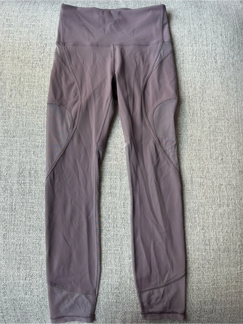 Lululemon Wunder Train Mesh Panel High-Rise Tight in Violet Verbena Size 4